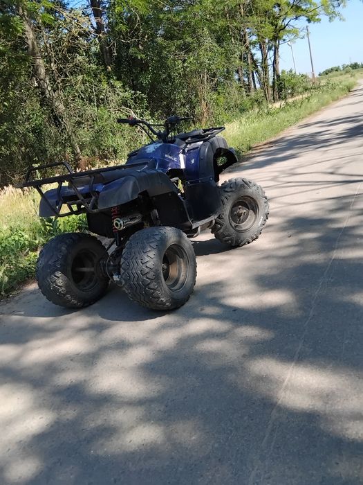 vând atv 200 cc negociabil