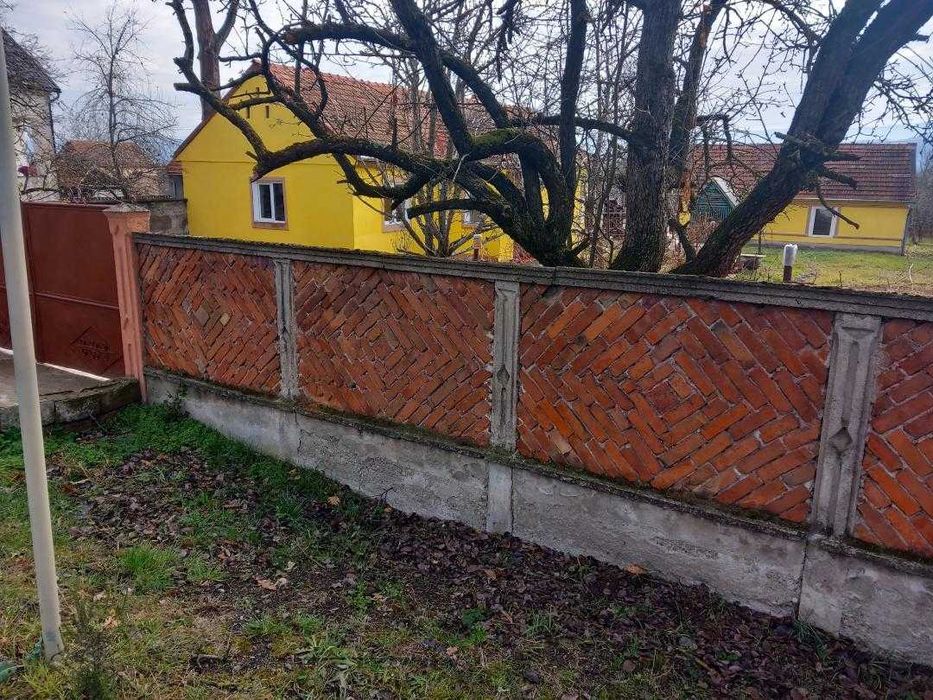 casă la 36km de Deva  amenajată 4 camere teren 4700 mp  Câmpuri Surduc