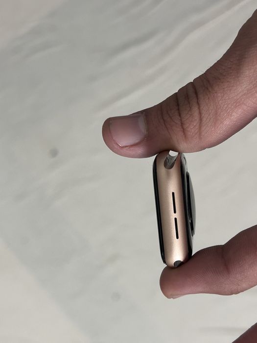 Apple watch se 40 mm Sotiladi