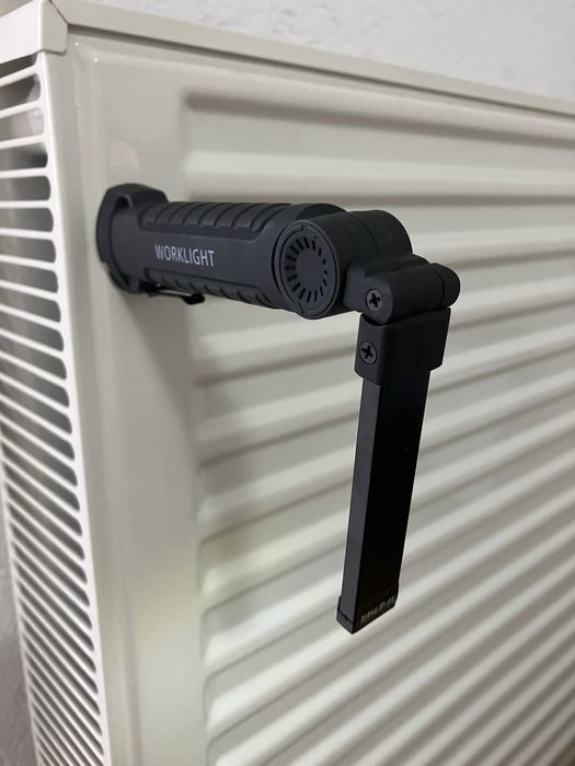 NOUA NEFOLOSITA lanterna reincarcabila magnetica