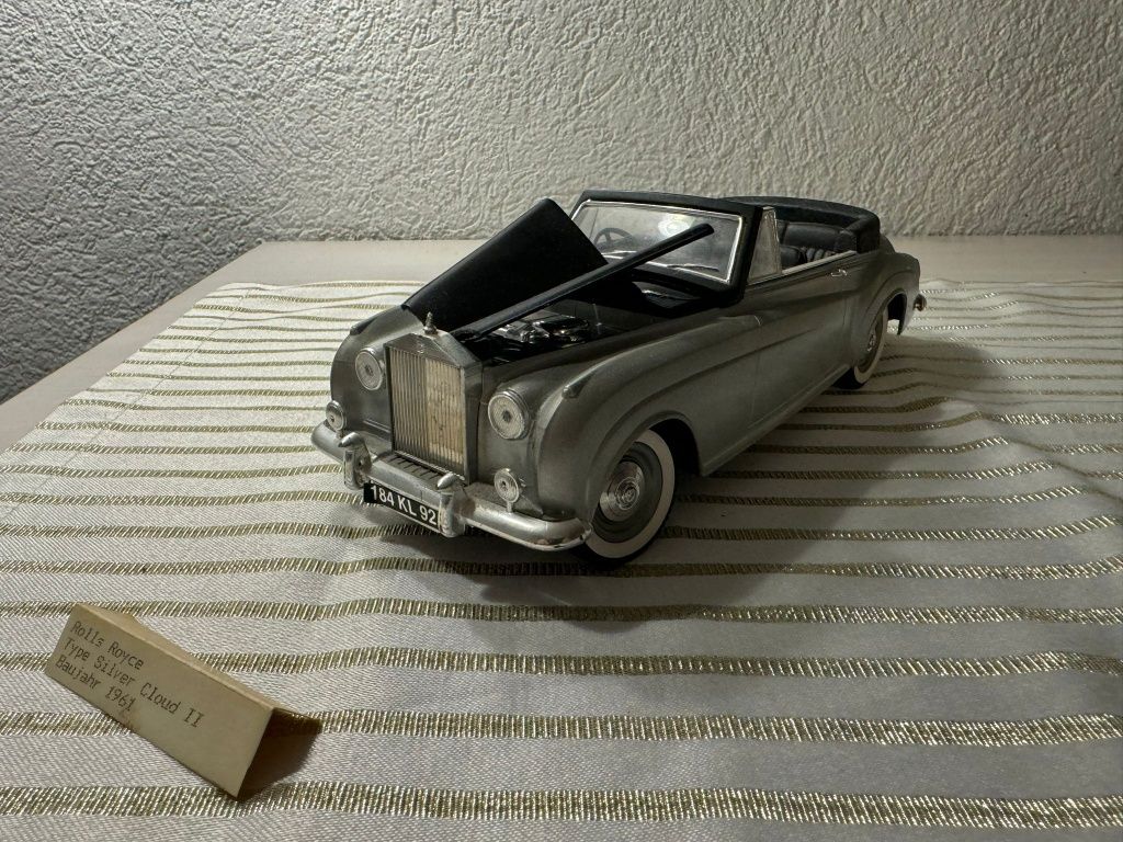 Macheta Rolls Royce 1:18