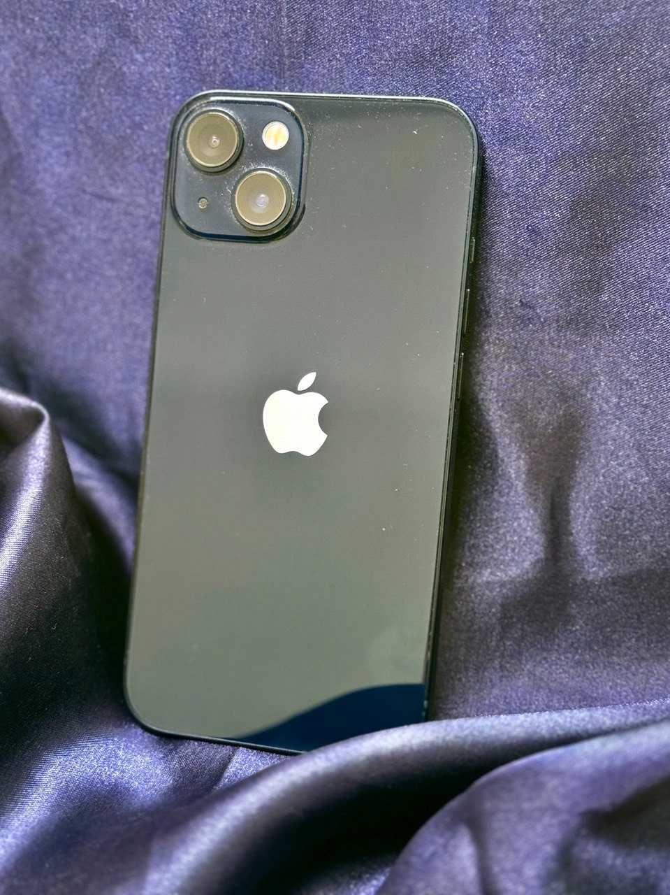 Продам Apple iPhone 13 256 Gb (г.Жетысай ул.Кашаубаева)