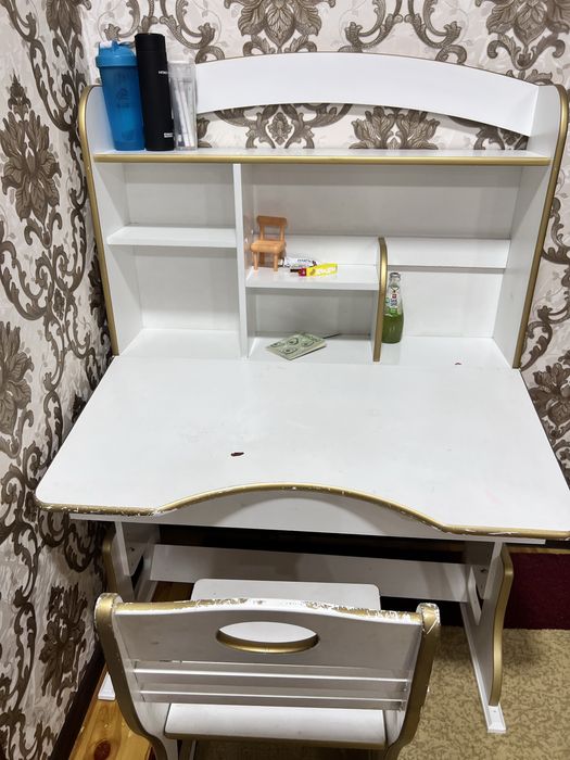 Парта и стульчик для детей