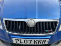 Grila Centrala Radiator Skoda Octavia 2 VRS