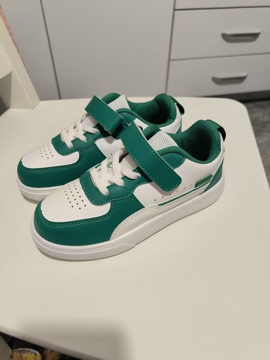 Adidași copii noi 32