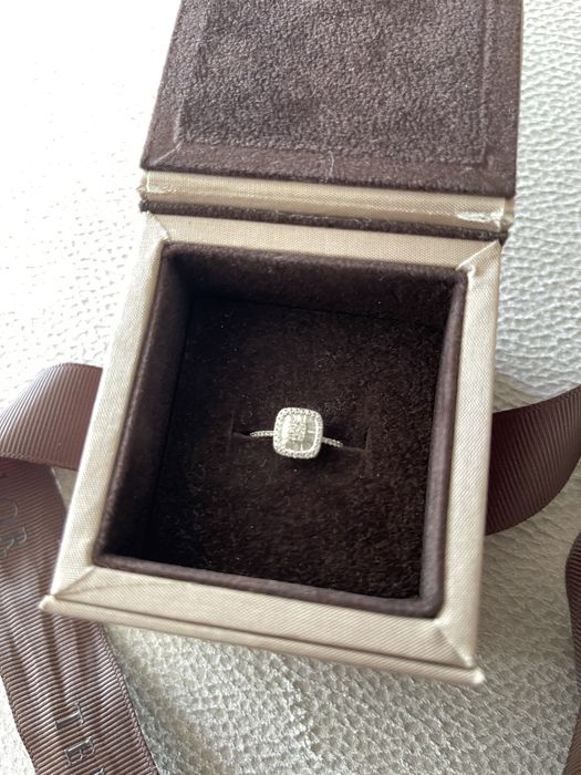 Inel cu diamante Teilor