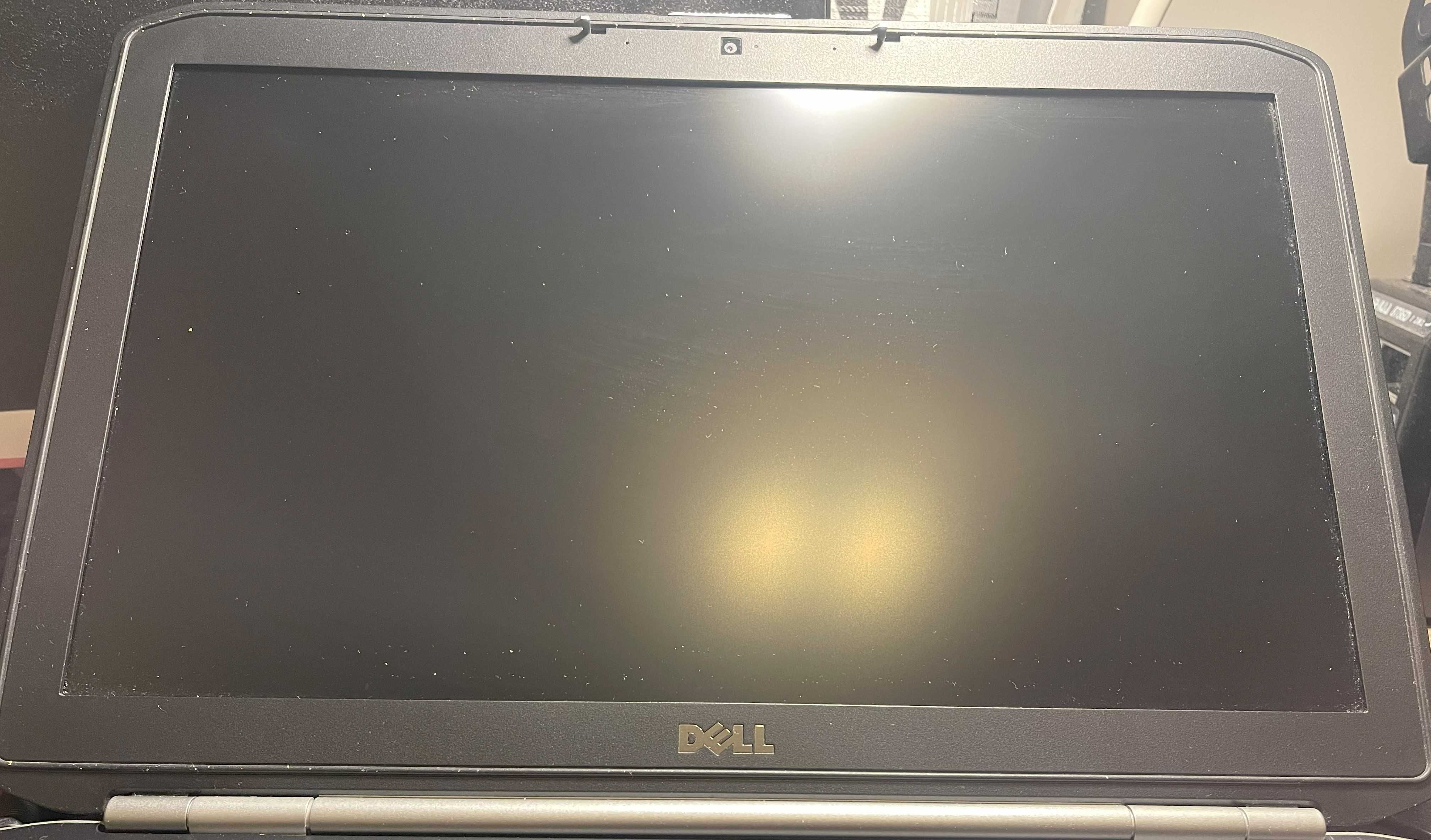 Laptop Dell Latitude E5520 i5-2520M 500GB HDD 4GB RAM Intel HD Graph