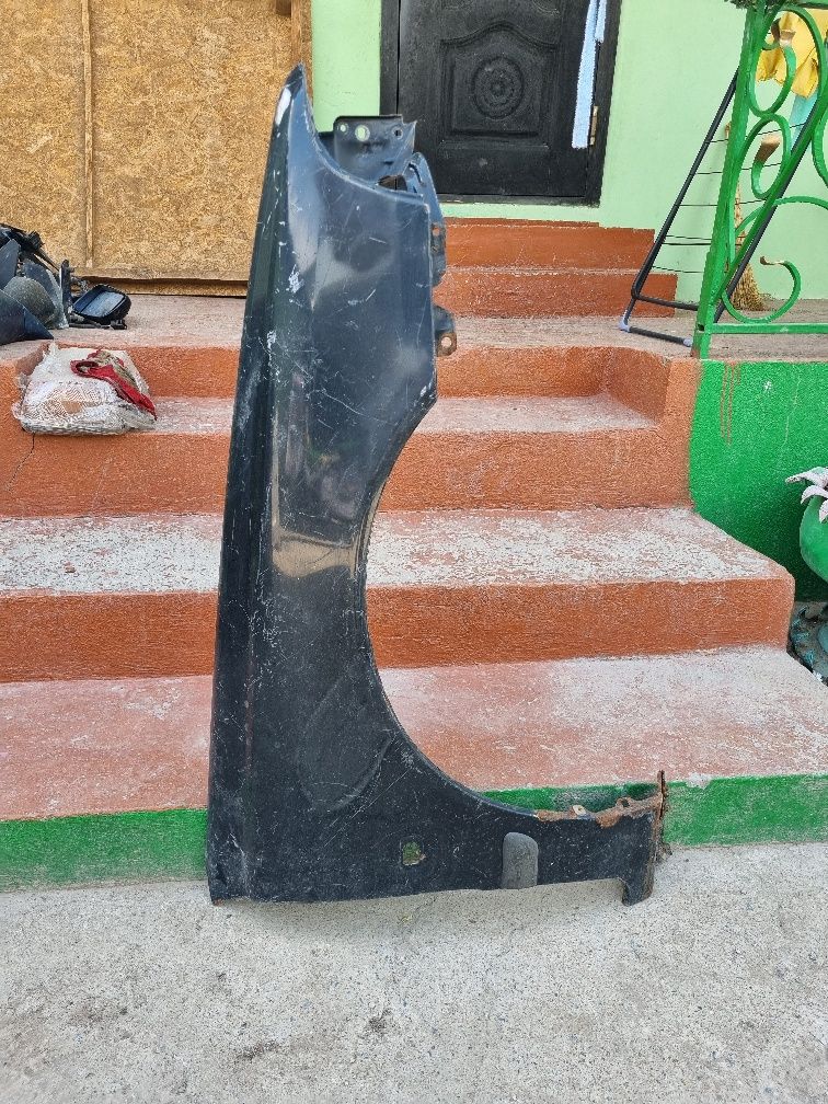 Крыло из разных марок
