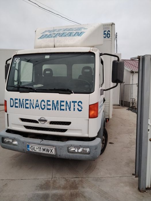 Transport marfa mobila moloz tractări auto