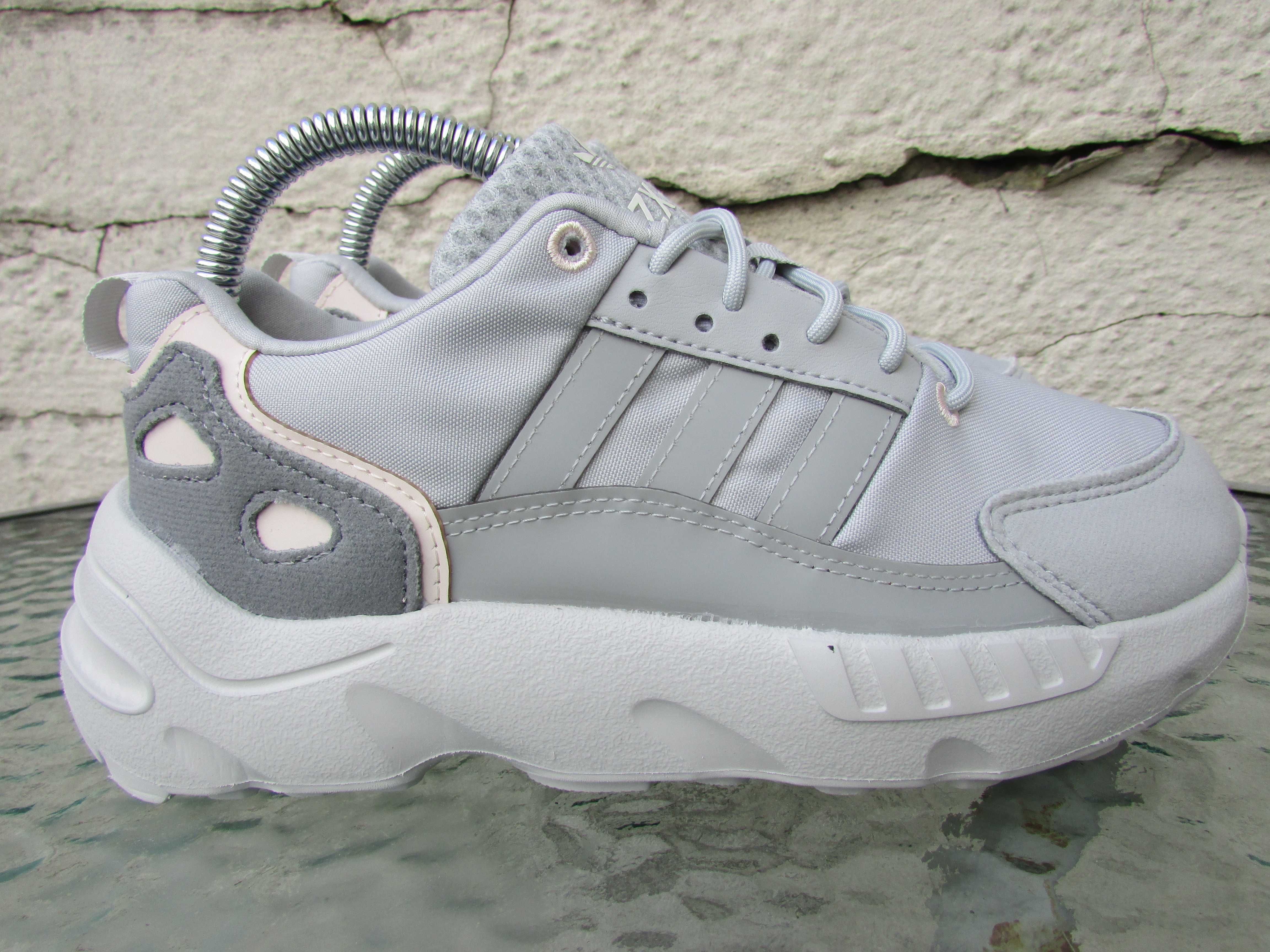 Детски маратонки Adidas ZX 22
