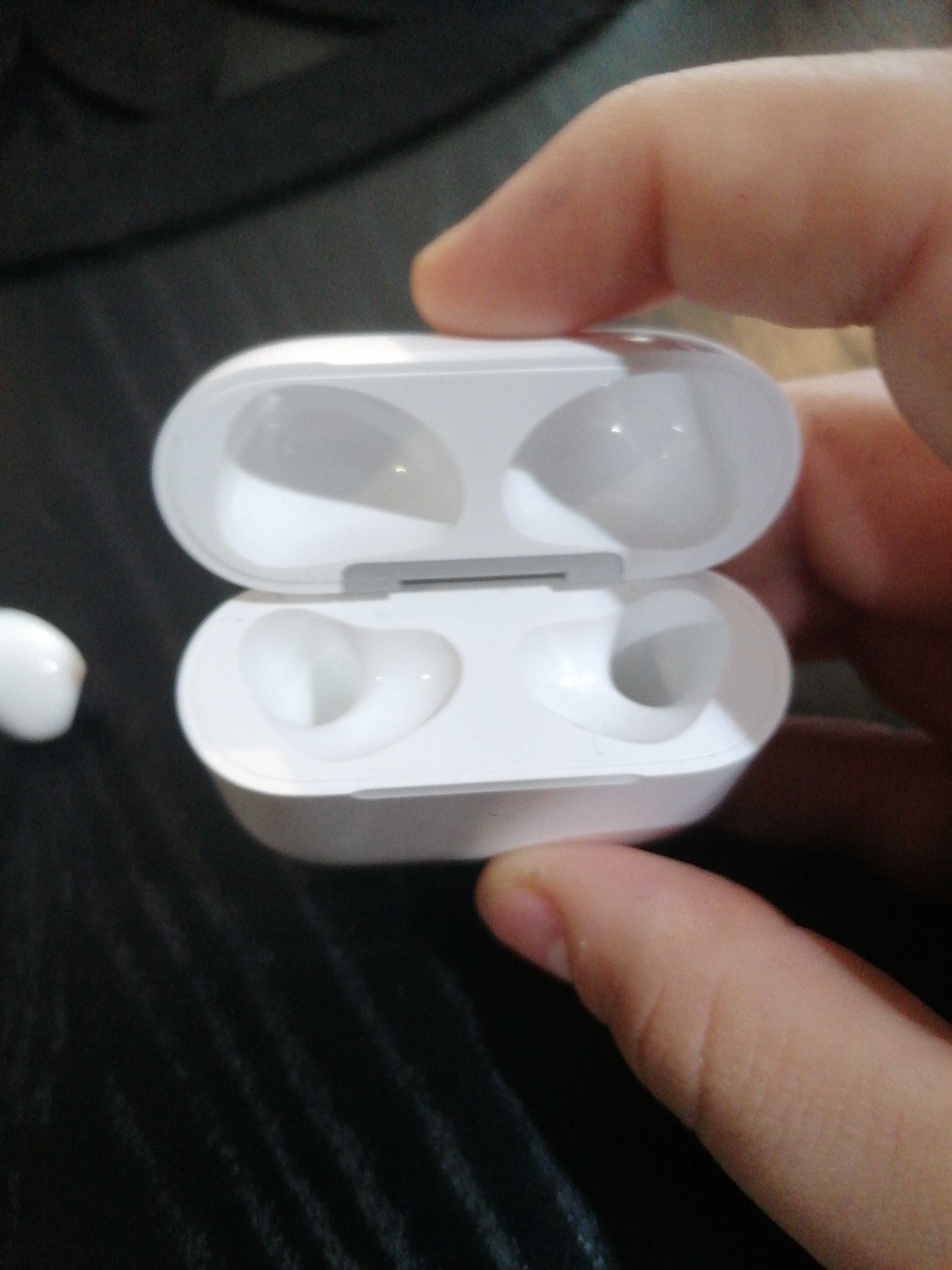 Air pod gen 3 aproape noi