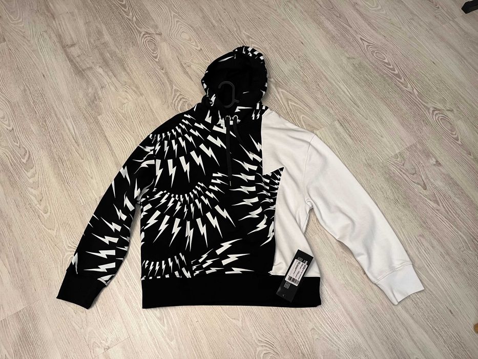 Neil Barrett trening M-L original, retail 1190 euro