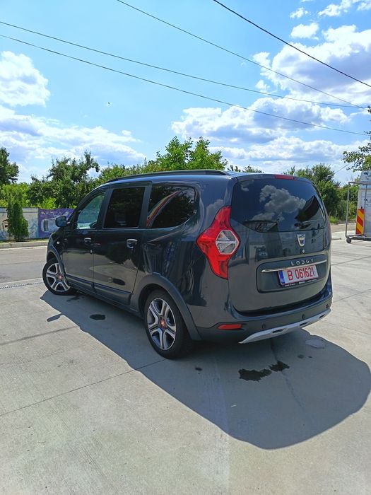 Vand Dacia Lodgy STAPWAY editie TECHROUD 1.5 116cp 7 locuri