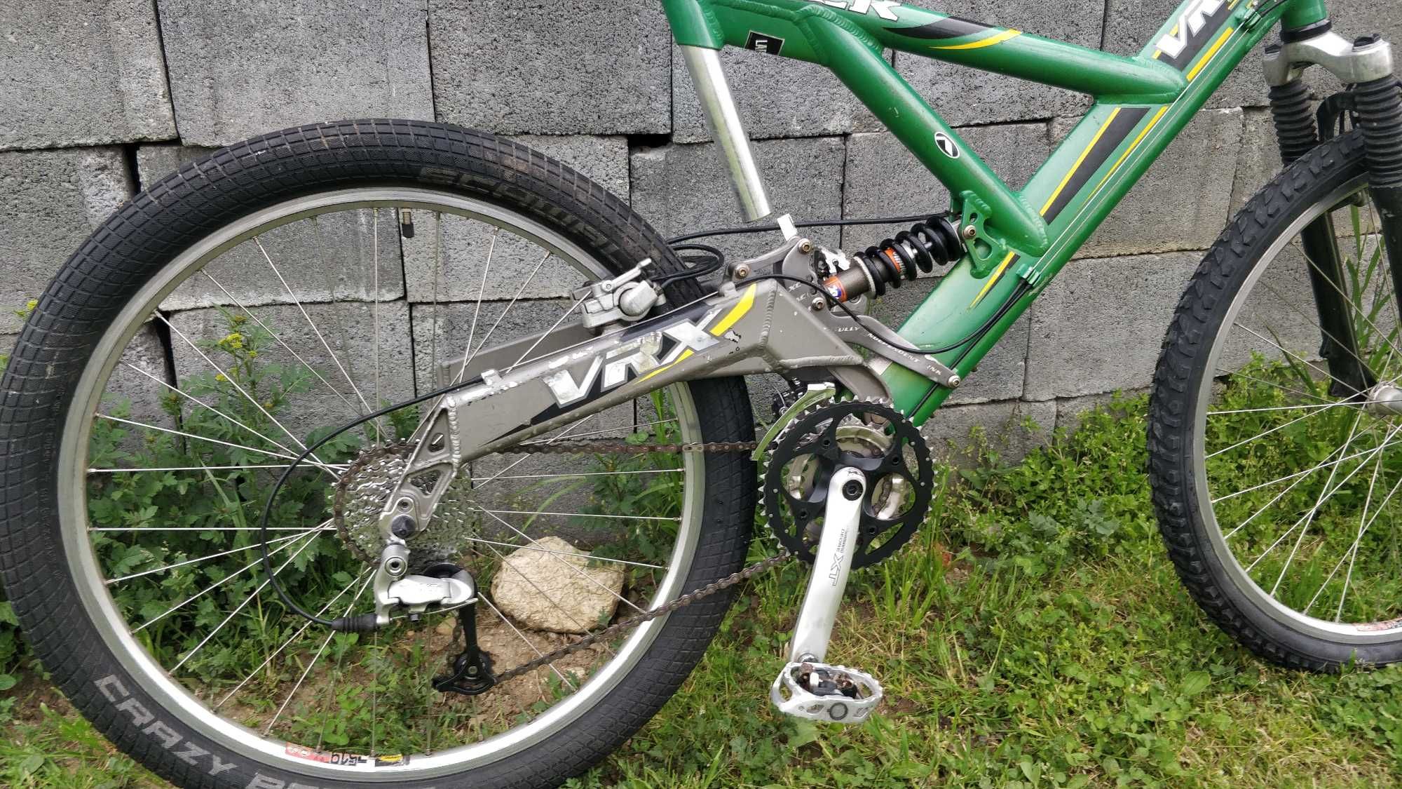 Bicicleta mountain bike (MTB) - Trek VRX 300 - full suspension