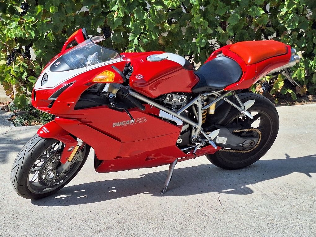 Vand DUCATI 749S