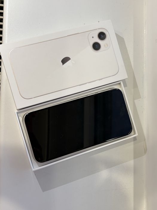 Продам iPhone 13 256