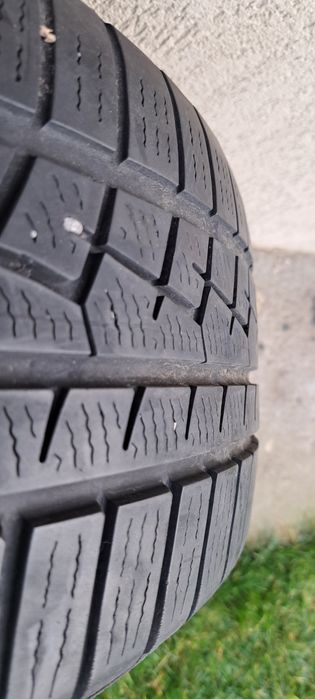 Anvelopa iarna Yokohama 215/50/17