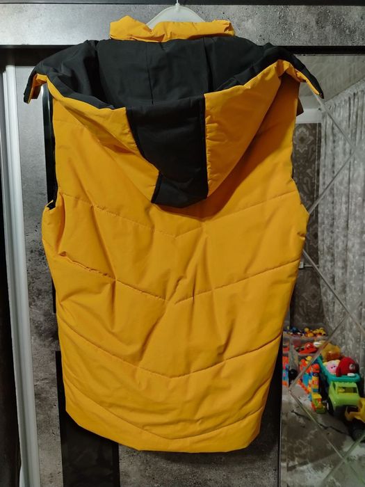 Продам желетку terra pro