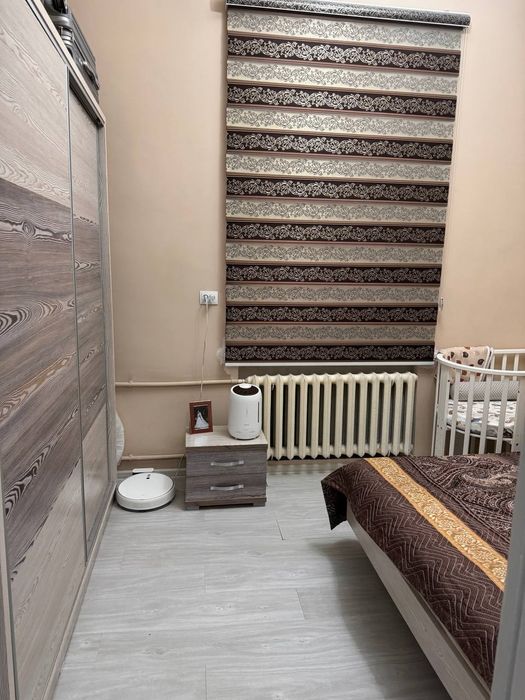 Продается 2х ком Бобура Высокопотолочка