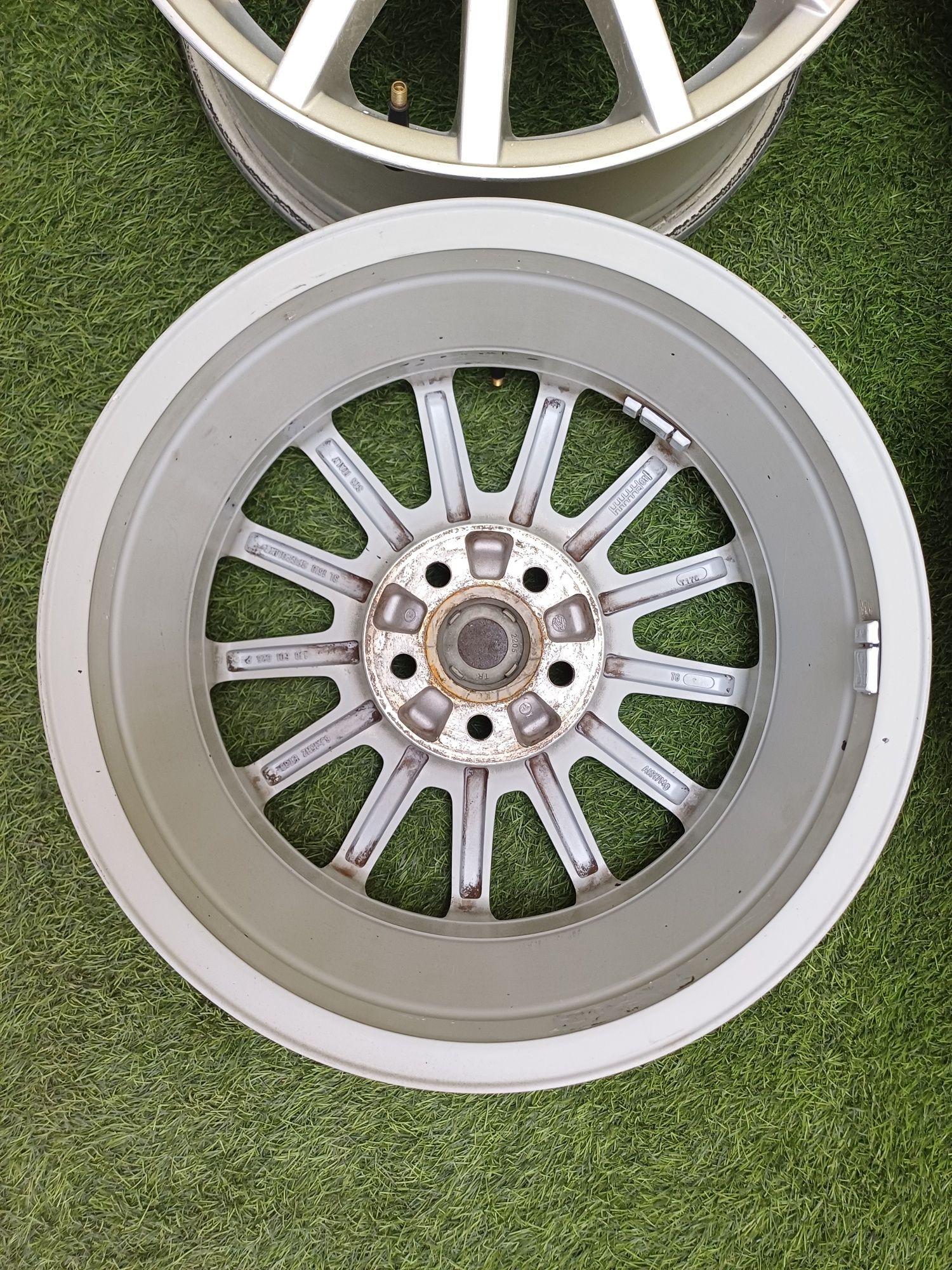 Диски R15 5×100 на Volkswagen и другие.