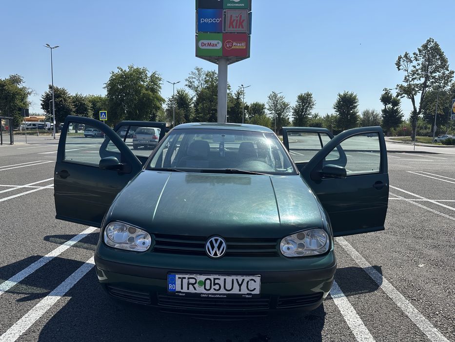 Se vinde VW Golf 4 benzina 1.4 16 V