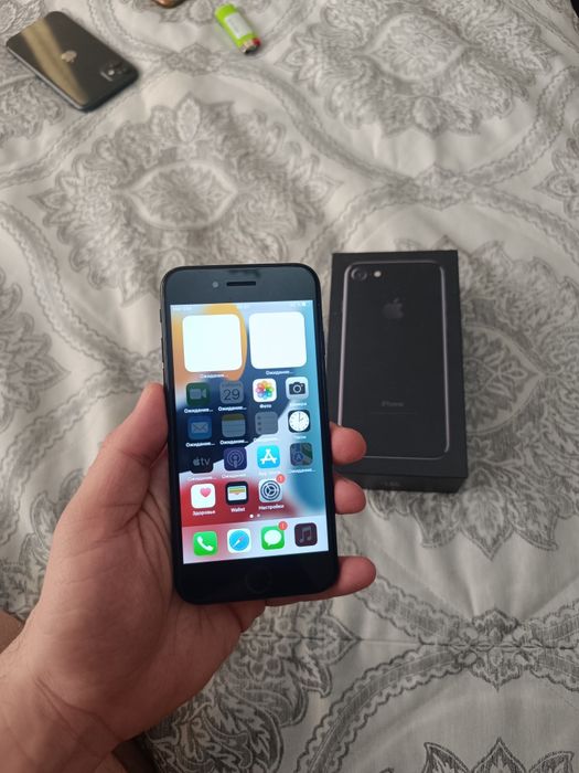 iPhone 7 на 32гб gb