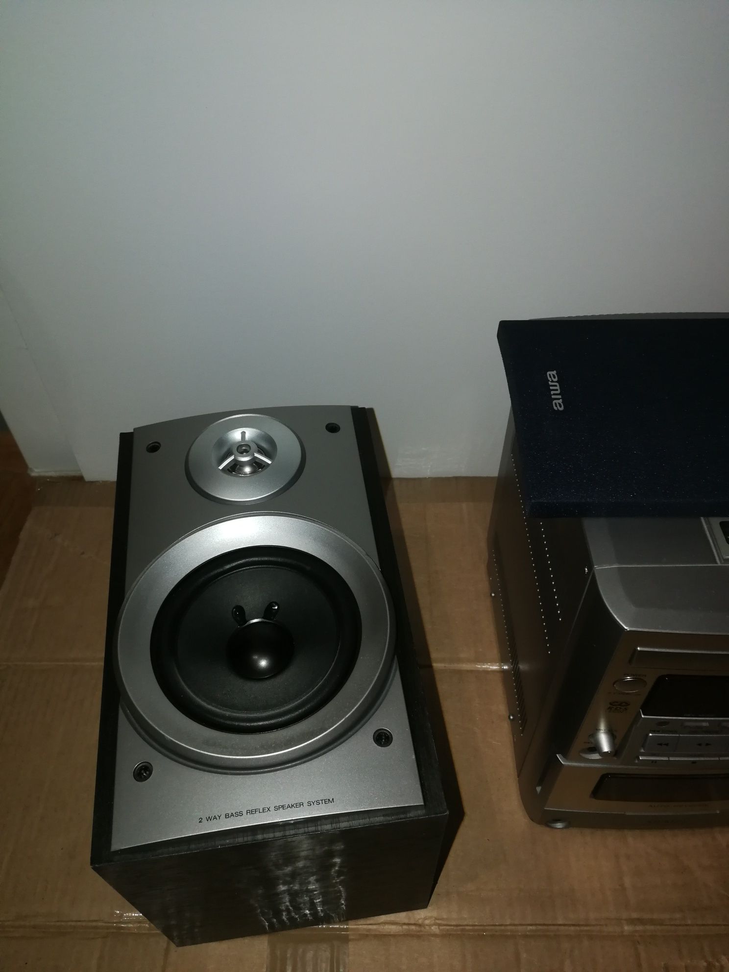 Micro combina Audio Aiwa XR-M25+2Boxe 6ohm cd/caseta/radio/aux