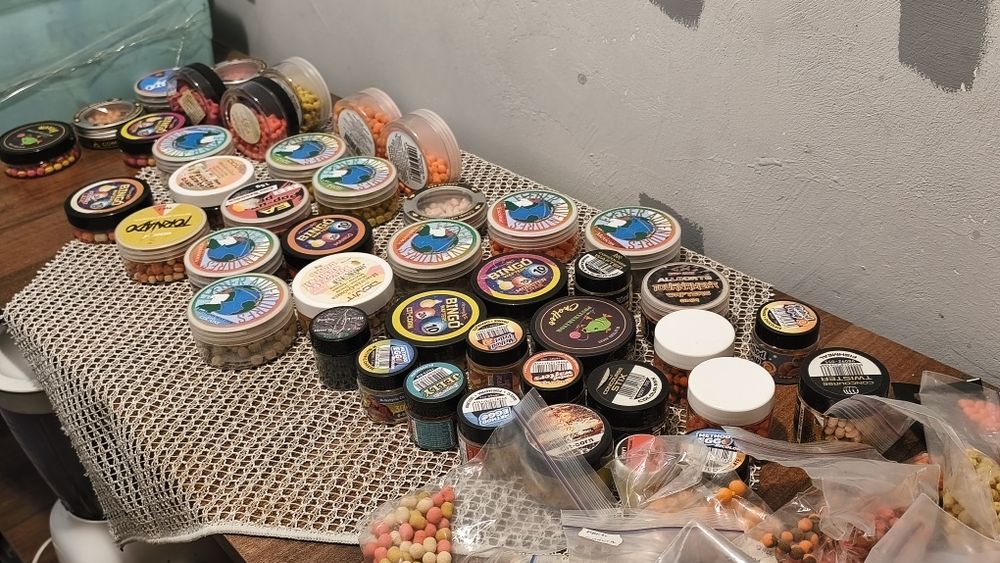 Vând momeli pentru feder