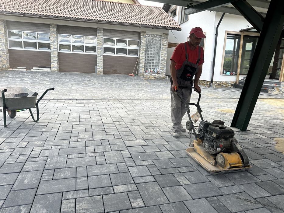 Amenajari Pavaje / garduri / gazoane / Terasamnete !