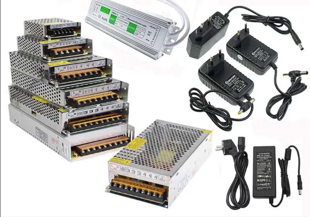 24v 3A и другие какой надо есть, адаптер, блок питания