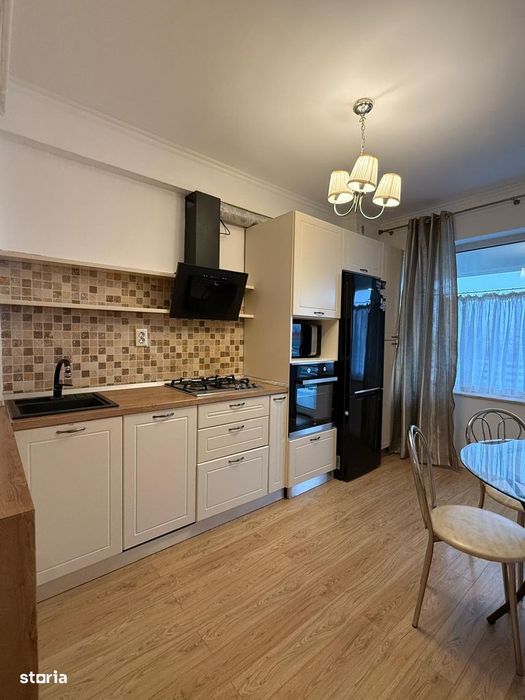 De închiriat apartament open-space -  Royal Town Copou