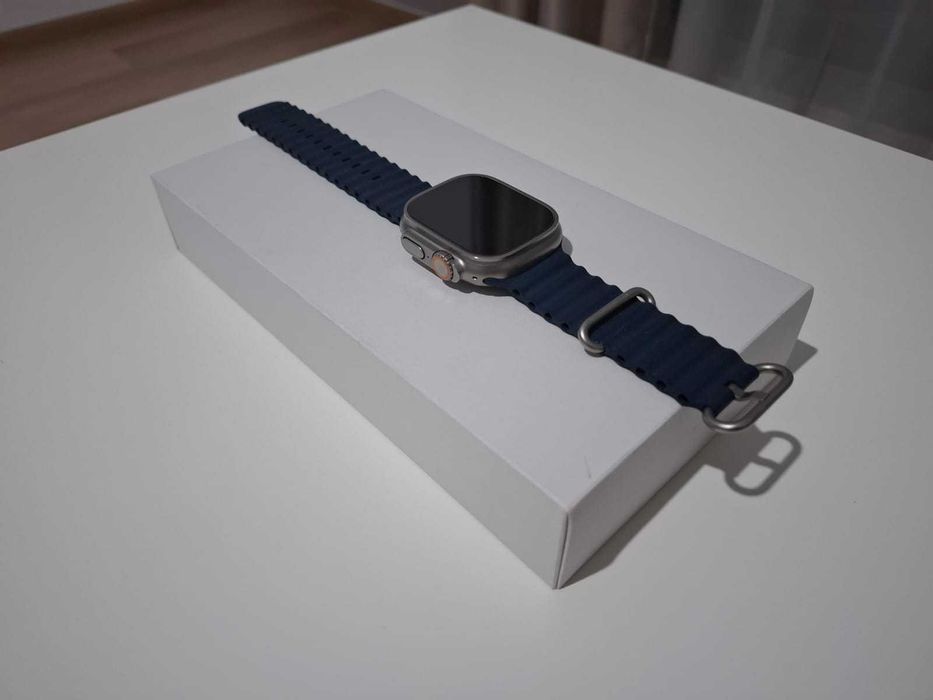 Apple Watch Ultra 2 49mm Titanium Blue Ocean Band - 11/10 ca NOU