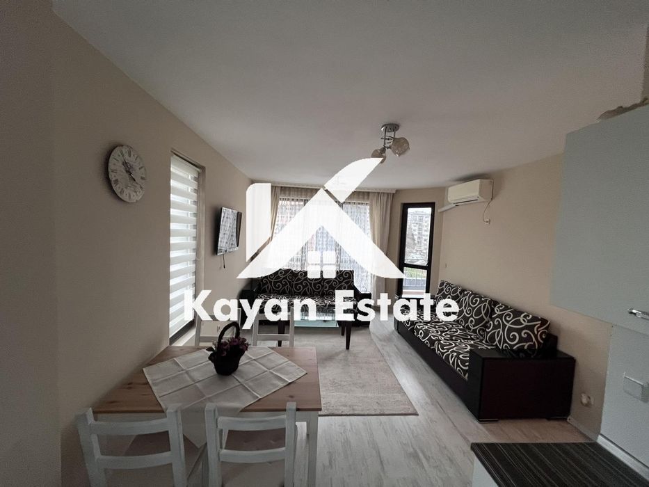 Дава се под наем Тристаен апартамент в Бургас, Изгрев - 92 кв.м за 650 € - Снимка #2