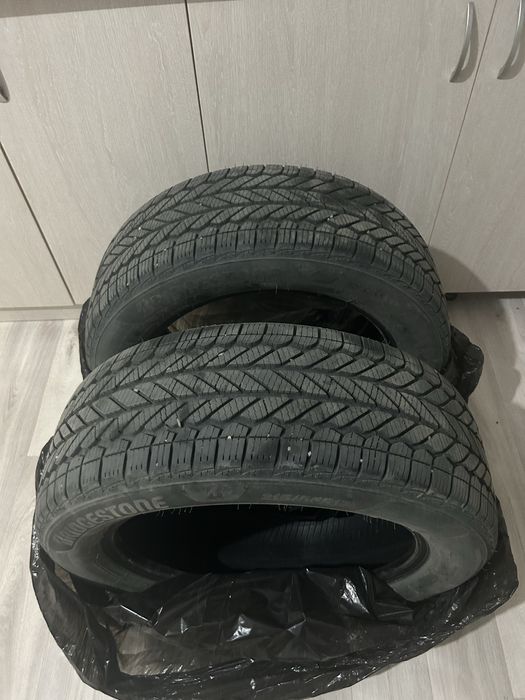 Продам резину  215/55/17