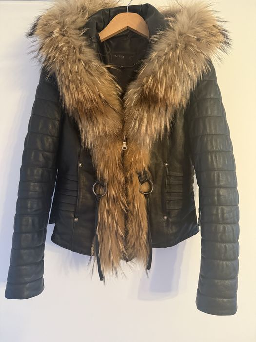 Geaca din piele cu blana naturala