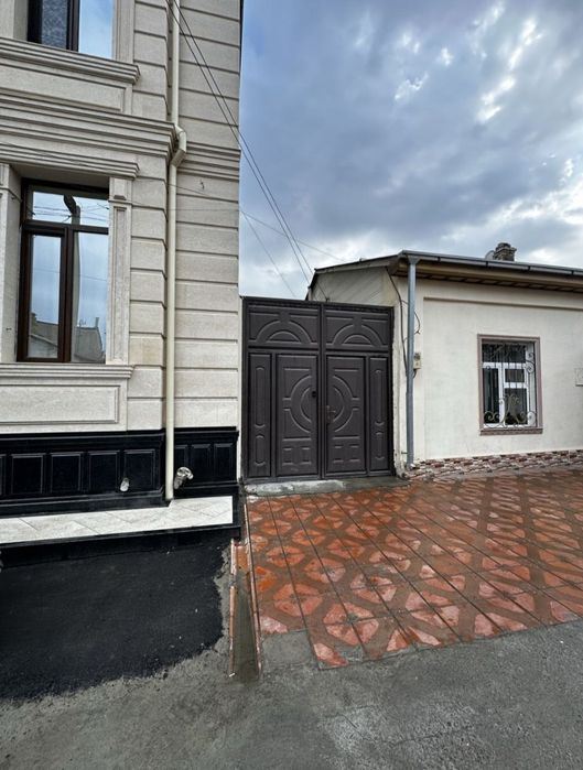 1,8 сотох ховли сотилади