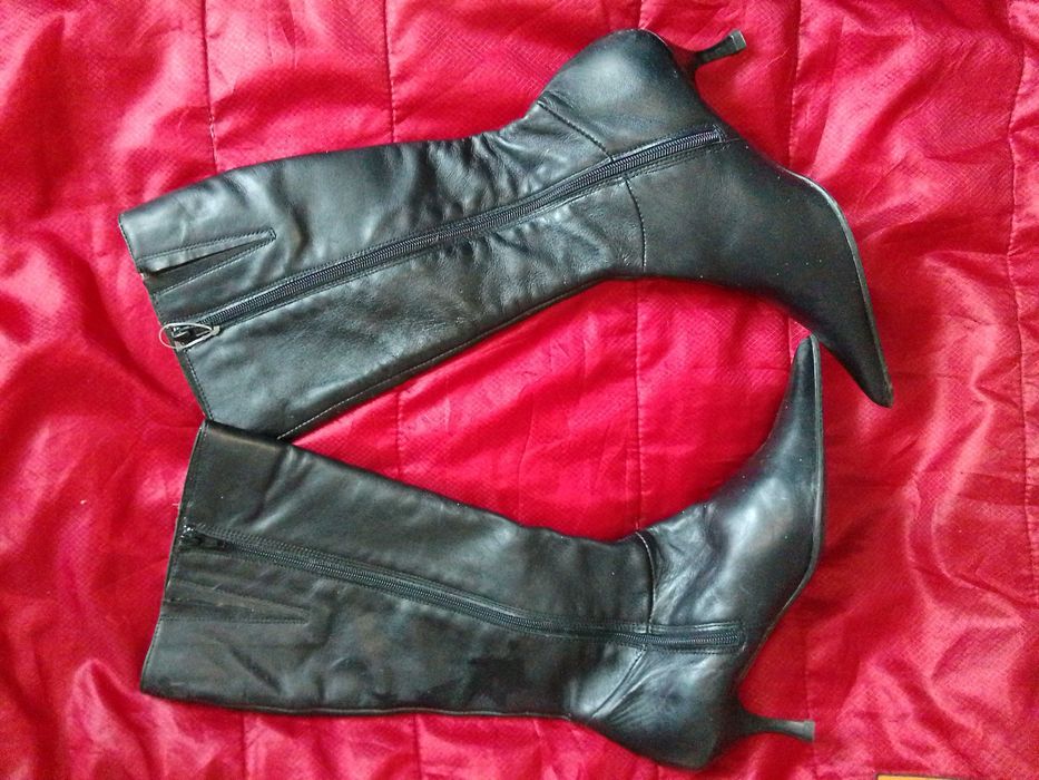 Cizme, piele naturală, măr 39, negre