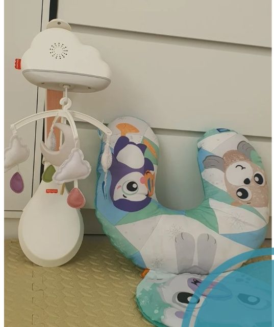 Carusel muzical bebe