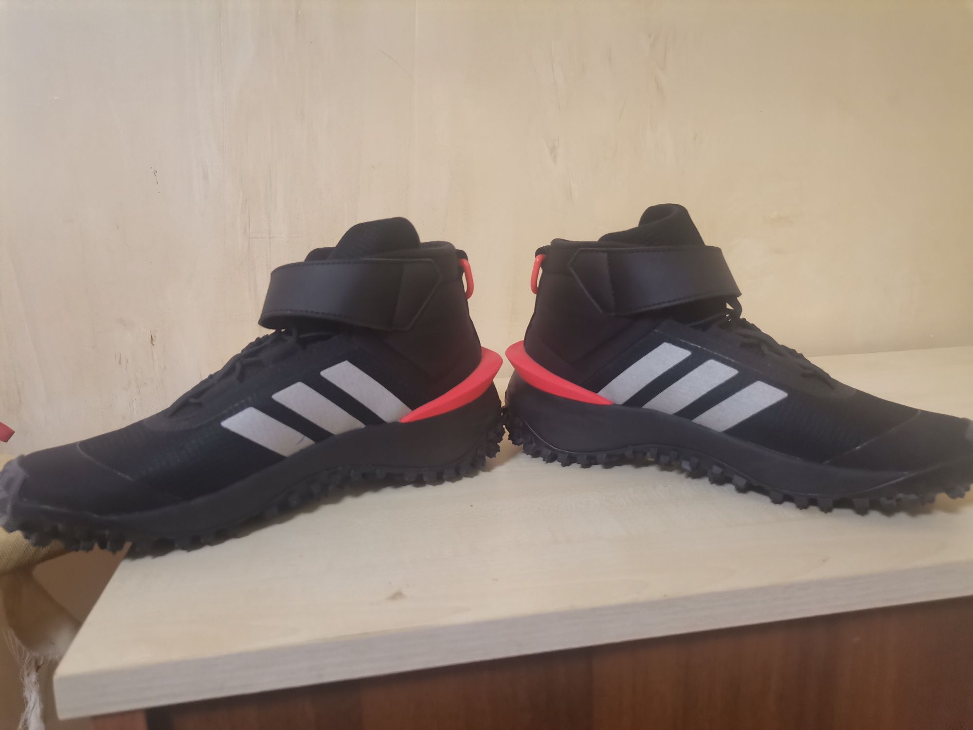 Зимни боти Adidas