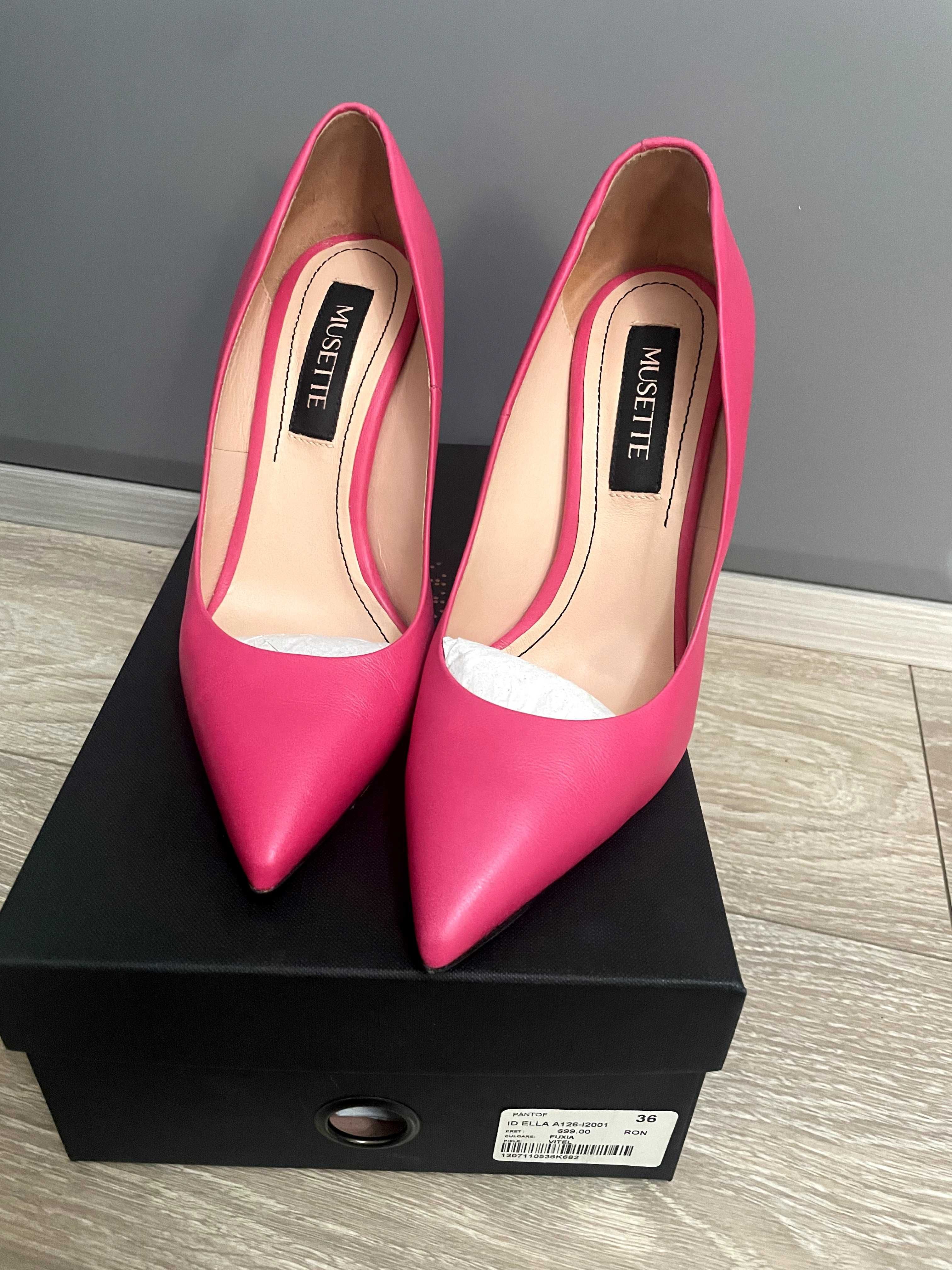 Pantofi Fuxia Musette