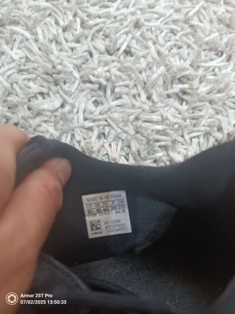 маратонки Adidas Ozweego размер 44 2/3  28.5 см