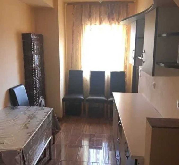 Дава се под наем Двустаен апартамент в Пловдив, Център - 65 кв.м за 229.5 € - Снимка #1