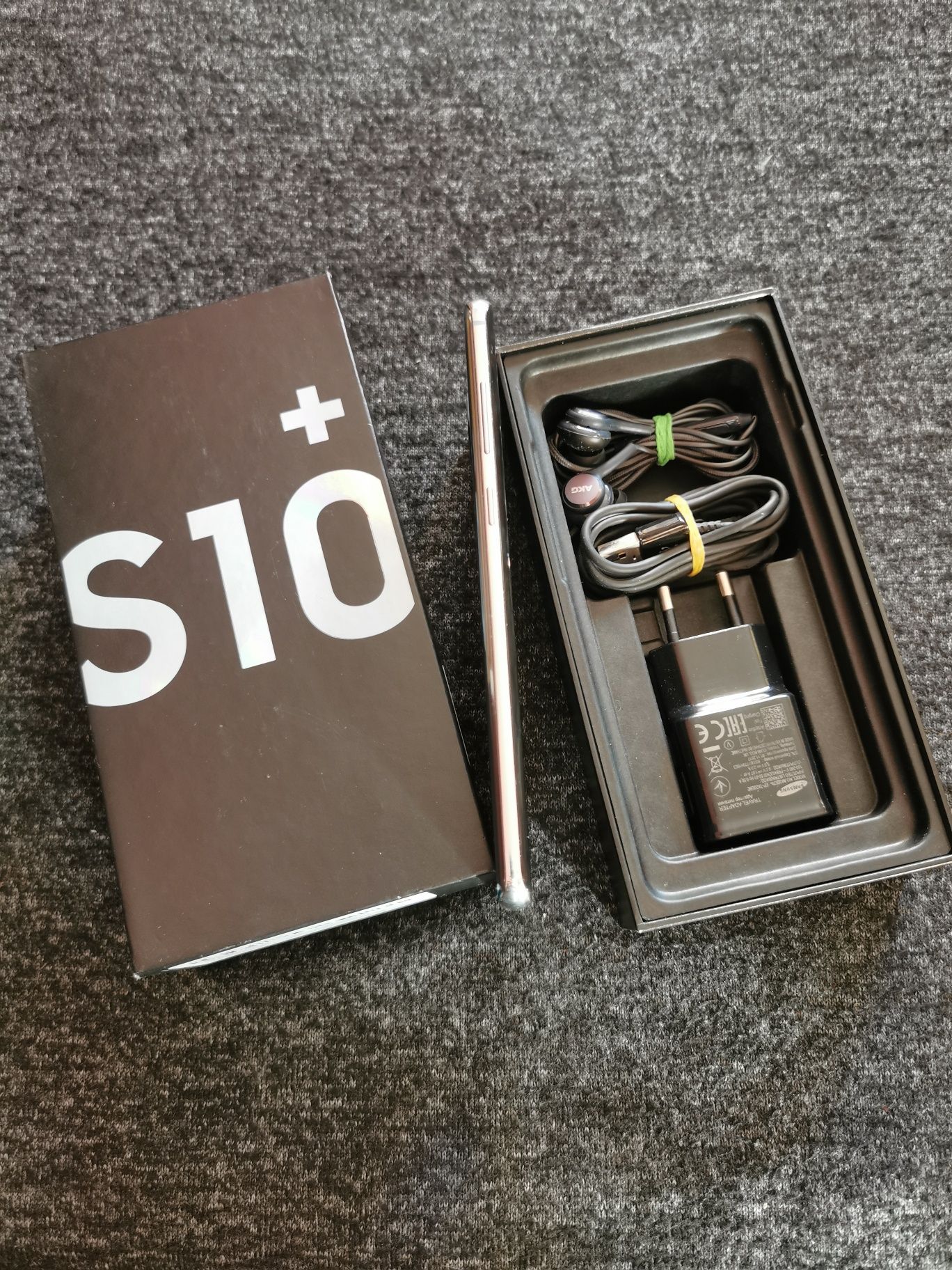 Samsung   S10 plus  128 GB   Green