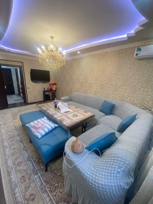 3 хонали Евроремонт уй 2 этажда (3/2/7)  Сотилади, Янгийул ш. Массив