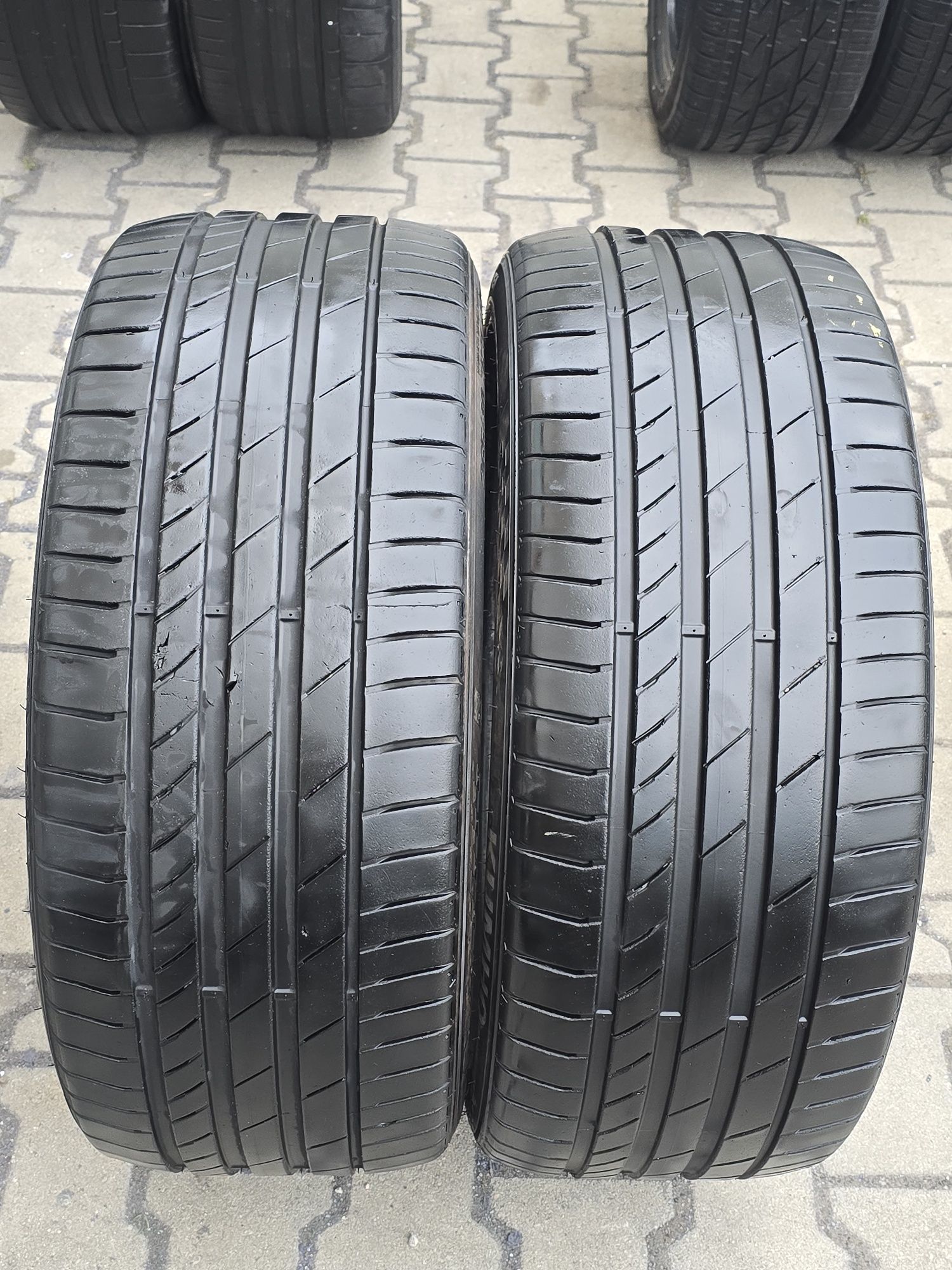 265 40 21 kumho    .