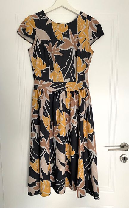 Rochie cu imprimeu floral, mărimea 36