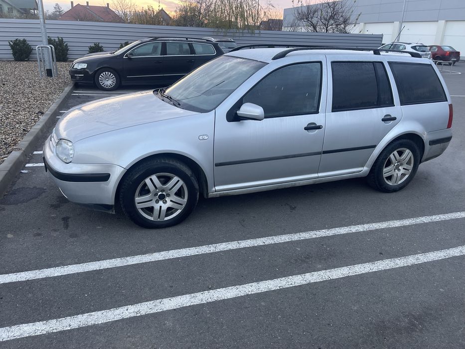 De vanzare vw golf 4