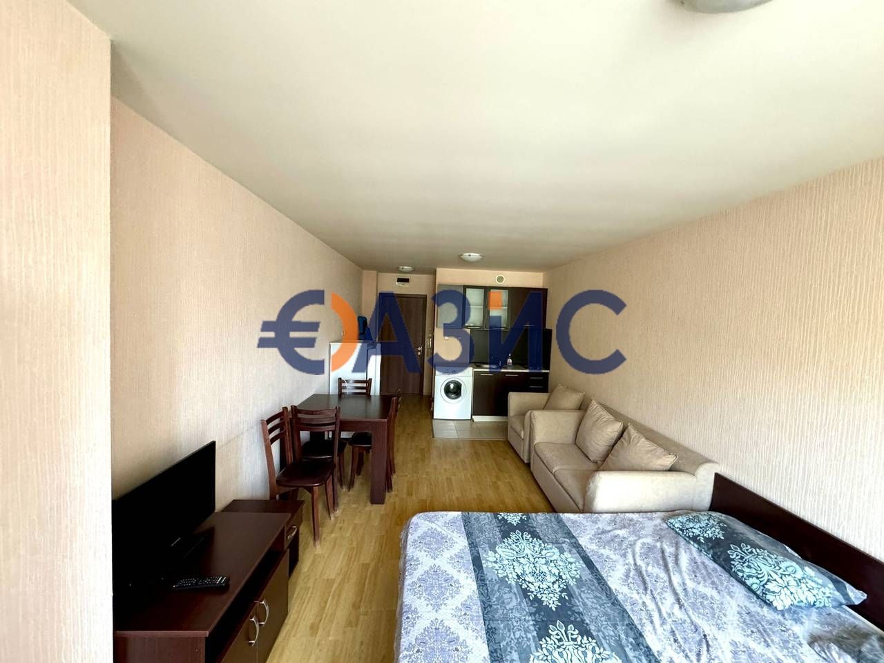 Продава се Едностаен апартамент в Несебър - 40 кв.м за 1423 €/кв.м - Снимка #3