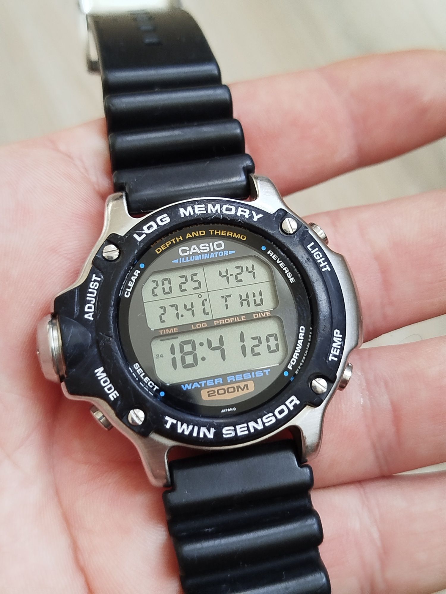 Часы Casio для дайвинга.