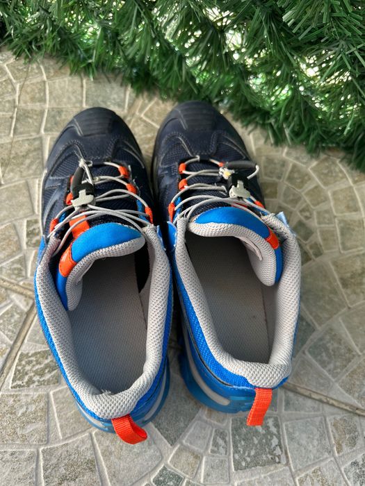 Adidasi pantofi copii Decathlon. 36 (23,5cm).